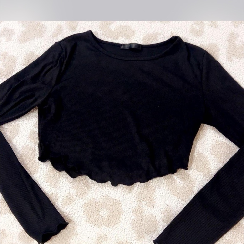 SHEIN Black Ribbed Long Sleeve Crop Top